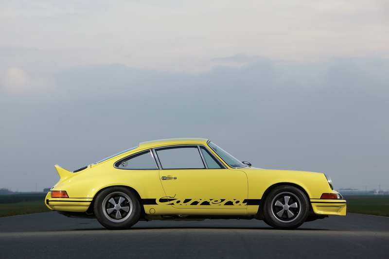 road trip, car, land vehicle, transportation, parking, no people, stationary, nature, mountain, retro, cars, day, sky, road, fog, motor vehicle, yellow