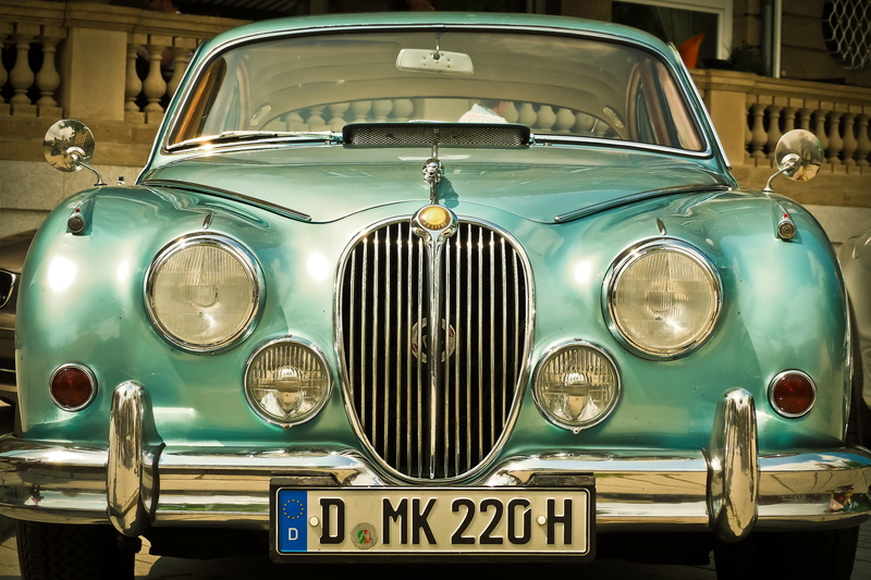 automotive, nostalgic, car, grate, spotlight, old-fashioned, old car, 4K, historically, luxury car, front view, luxury, vintage car, windshield, motor vehicle