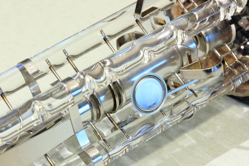 indoors, wall - building feature, chrome, emitter, ray, healthcare and medicine, electronic, table, day, transparent, silver colored, oscilloscope, metal