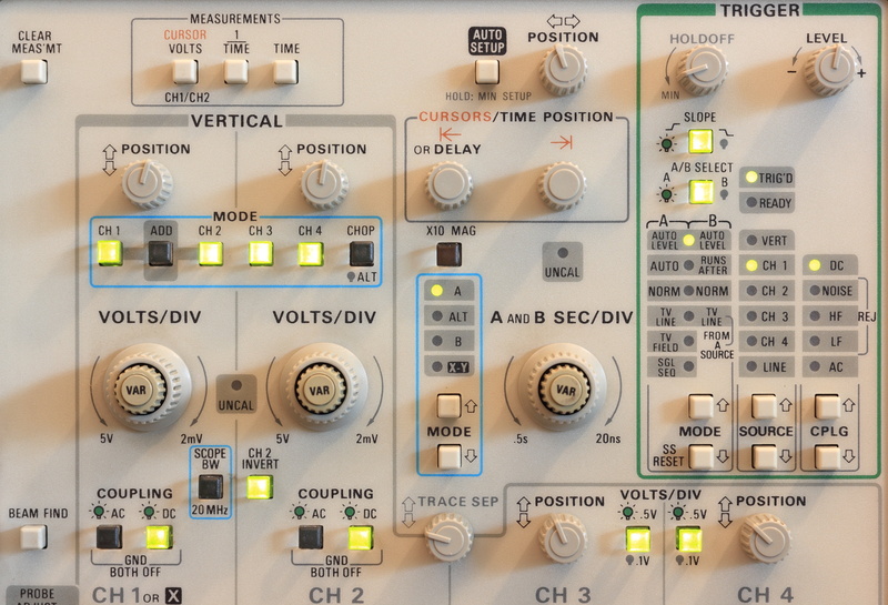 white, controls, number, 4K, no people, power station, control, knob, text, large group of objects, industry, complexity, backgrounds, oscilloscope, full frame