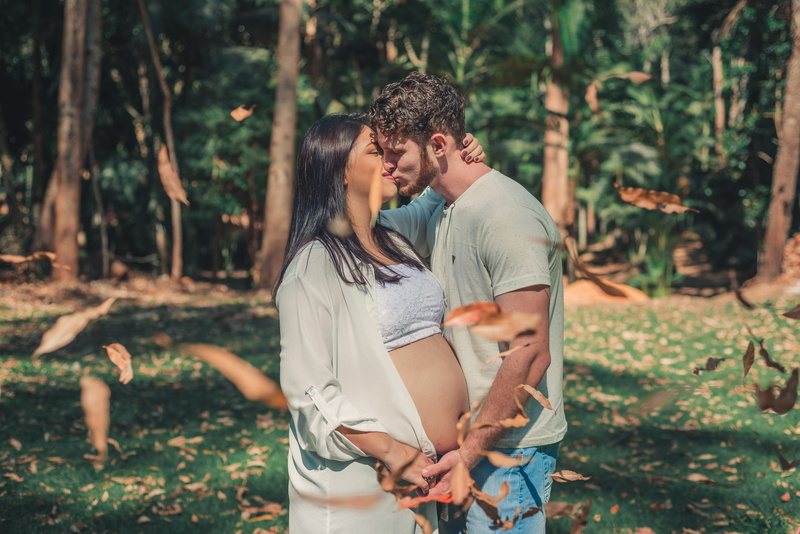 togetherness, lovers, tree, two people, young women, real people, outdoors, grass, bonding, happiness, smiling, people, daylight, love, man, front, casual clothing