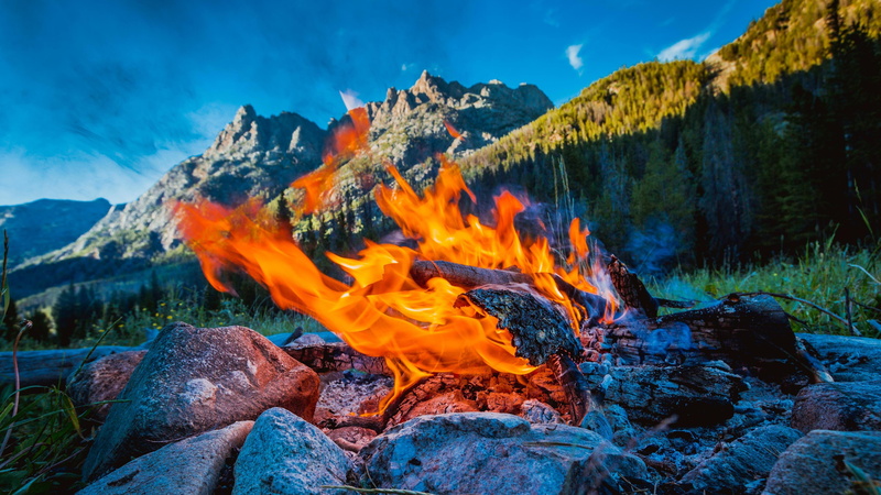nature, environment, cloud - sky, 5K, land, burning, 5k, outdoors, sky, motion, power in nature, valley, 5k uhd, fire - natural phenomenon, fire, campfire