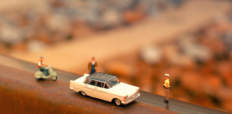 scale, blurred background, car, nature, shift, land vehicle, selective focus, transportation system, transportation, single object, automobile, two objects