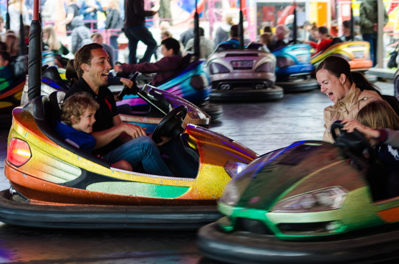 leisure, joy, mode of transport, positive emotion, drive, amusement park, happiness, young, women, park, men, group of people, Bumper Car, funfair, real people