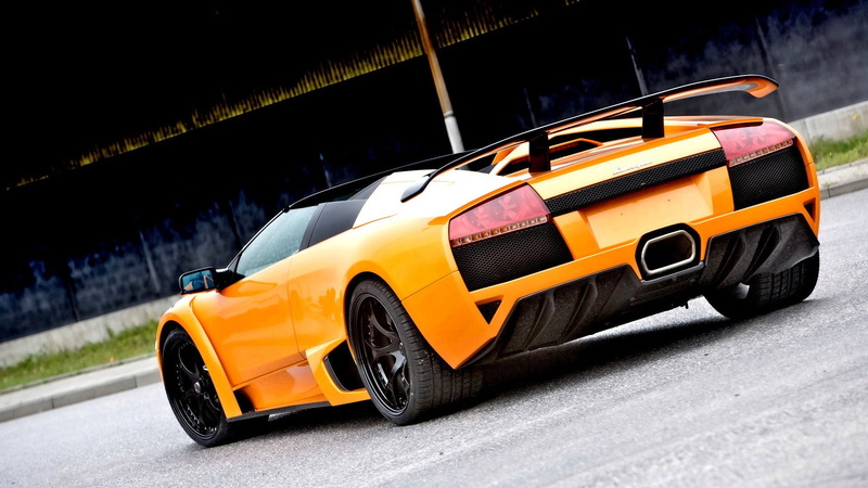 architecture, model, no people, coupe, street, city, transportation, traffic, taxi, city street, yellow taxi, speed, Lamborghini, outdoors, die, day, road