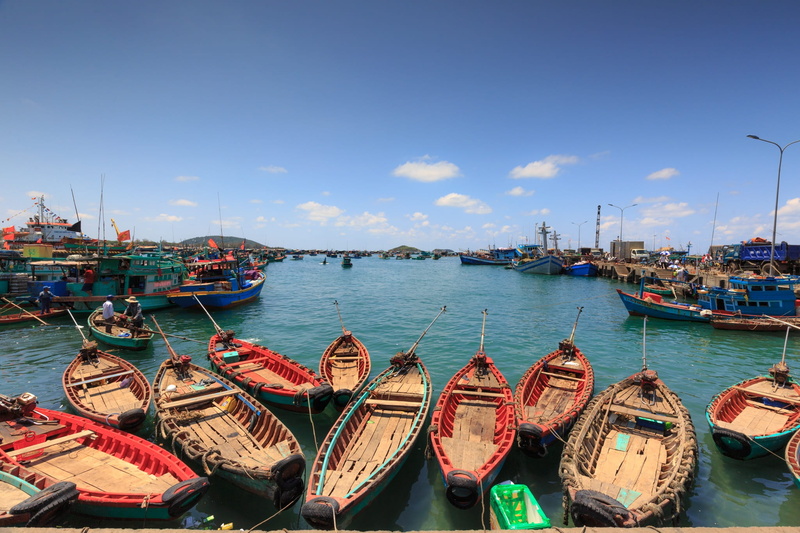 daytime, fishnet, shipping, travel destinations, coracle, city, the sun, fishing industry, selective, multi colored, the work, water, building exterior