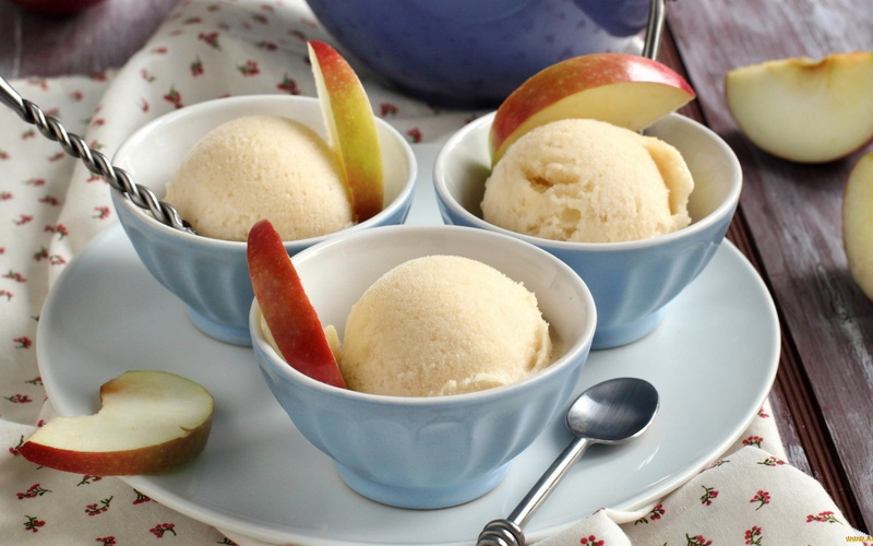 food and drink, freshness, 1080P, plate, ice cream, apples, food, temptation, indulgence, table, dairy product, spoon, sweets, kitchen utensil, sweet food