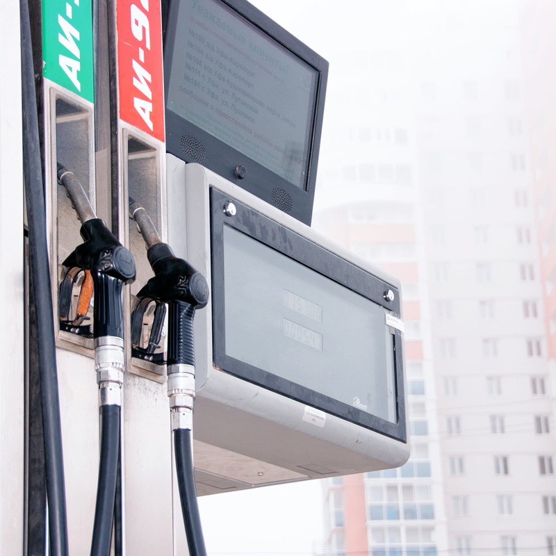 western script, communication, day, focus on foreground, information, service, information sign, horizontal, energy, hose, ufa, low angle view, gas, guidance