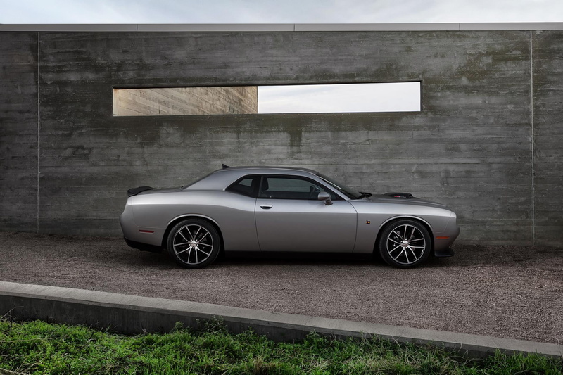 speed, digital composite, silver colored, challenger, land vehicle, day, wheel, city, dodge, garage, transportation, parking lot, motor vehicle, architecture