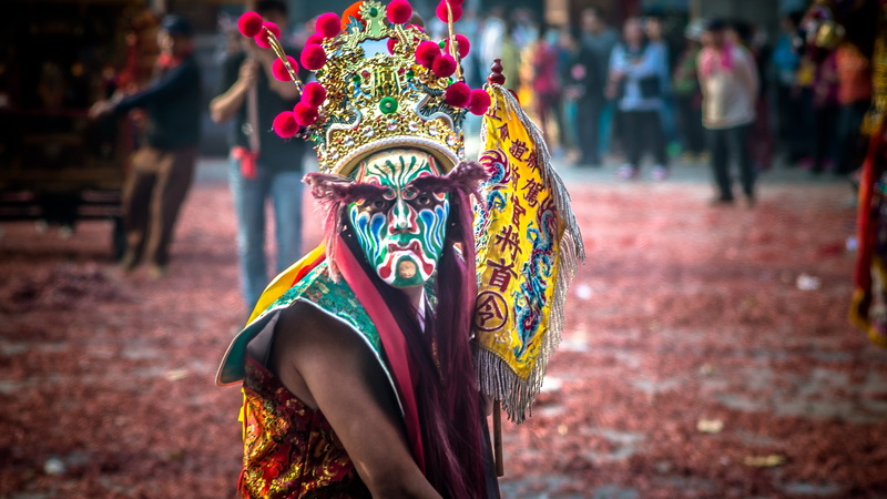 obscured face, person, day, dancing, headwear, outdoors, performance, clothing, real people, Taiwan, fair, celebration, traditional clothing, focus on foreground