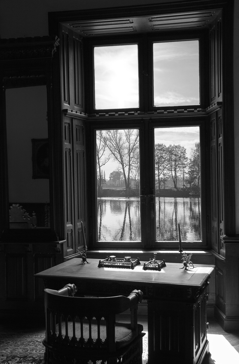 home interior, household equipment, nature, domestic room, no People, old, indoors, chair, table, 4K, absence, window, seat, shutters, day, rhombus, sunlight
