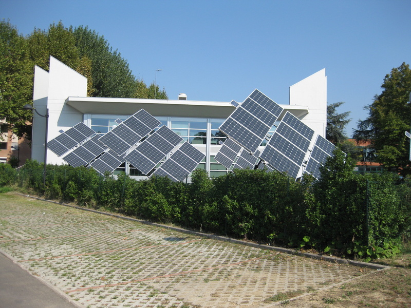 electricity, built structure, plant, day, recycling, solar Panel, building exterior, 2K, nature, power, power Supply, technology, no people, innovation