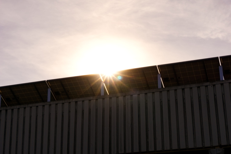 5K, building exterior, sunbeam, no people, day, current, power generation, solar power, backlighting, low angle view, outdoors, power supply, lens flare