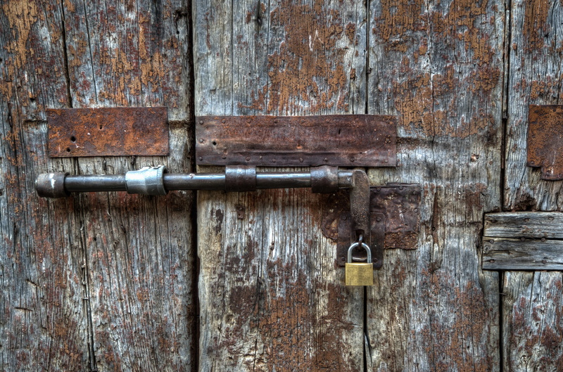 ironmongery, corrosion, house, key, access, padlock, vintage, day, weathered, wood, old, full frame, patina, close, 5K, rust, metal, security, close-up