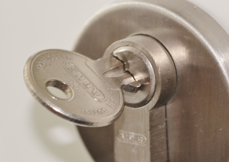 steel, stainless steel, finance, complete, safety, door lock, security, savings, metal fitting, turning, industry, capping, close-up, silver colored, close