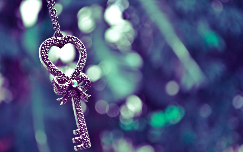 elegance, symbol, metal, key ring, jewelry, luxury, gemstone, focus on foreground, spirituality, religion, light, ornate, pendant, skeleton, belief, locket
