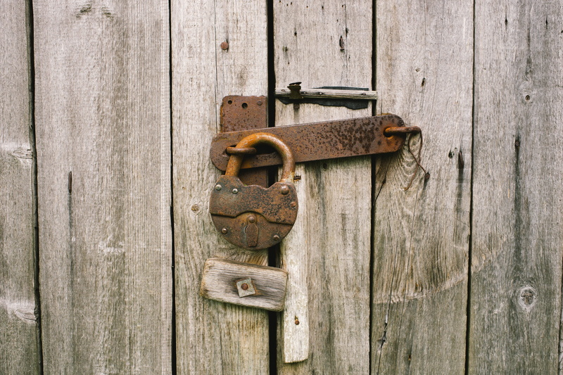 aged, protection, lock, full frame, metallic, old, closed, close-up, entrance, security, rusty, safety, deterioration, metal, backgrounds, weathered, outdoors