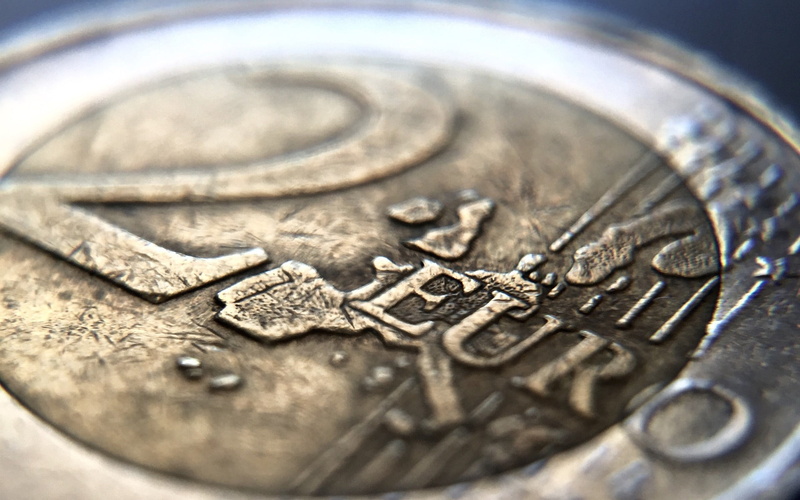 1080P, metal, finance, coin, savings, consumerism, economy, corporate business, selective focus, geometric shape, circle, silver colored, close-up, business