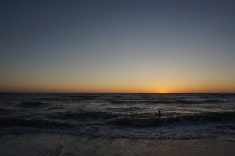 no people, nature, aquatic sport, 4K, horizon over water, outdoors, beauty in nature, light, horizon, human, tranquility, red sky, wave, sunrise, beach