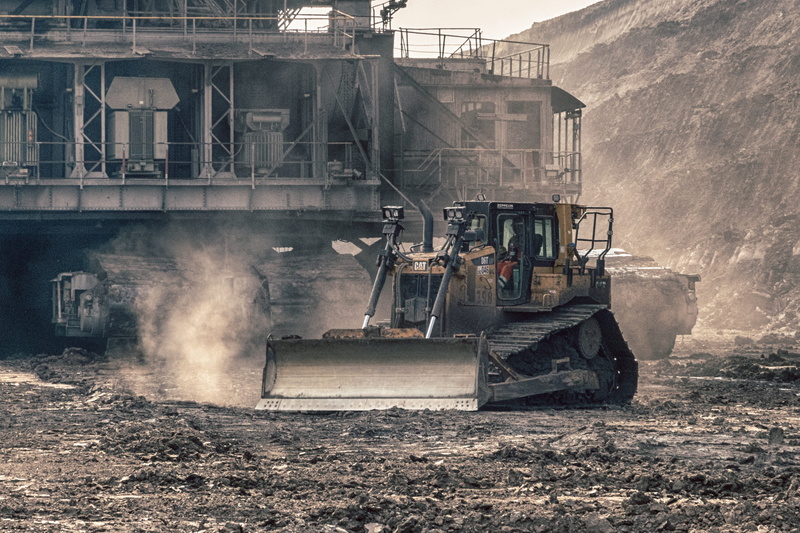 earth mover, removal, concrete, building exterior, inden, nature, construction equipment, energy, quarry, built structure, industrial equipment, equipment