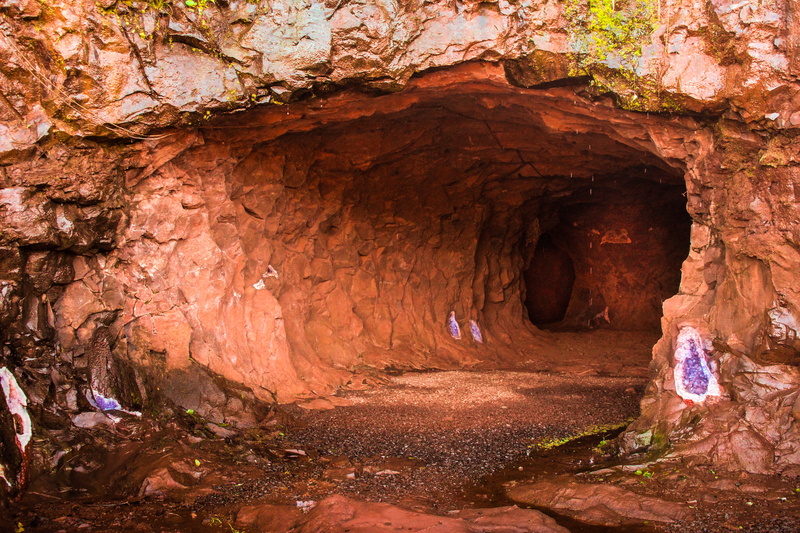 rock - object, beauty in nature, geology, cave, minas de wanda, work, nature, outdoors, eroded, magic, rock, rough, puerto wanda, travel, non-urban scene