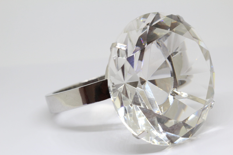 design, diamond, silver, transparent, luxury, jewel, gold, wealth, shape, indoors, gemstone, crystal, carat, shiny, close-up, precious gem, marriage, 5K