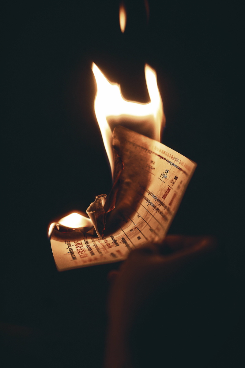 business, close-up, illuminated, heat - temperature, one person, glowing, destroy, studio shot, single object, night, human hand, 4K, inside, flame, hand