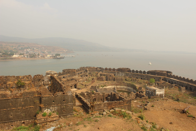 janjira fort, archaeology, ruined, culture, no people, destroyed, built structure, building exterior, indian history, wall, ancient civilization, history