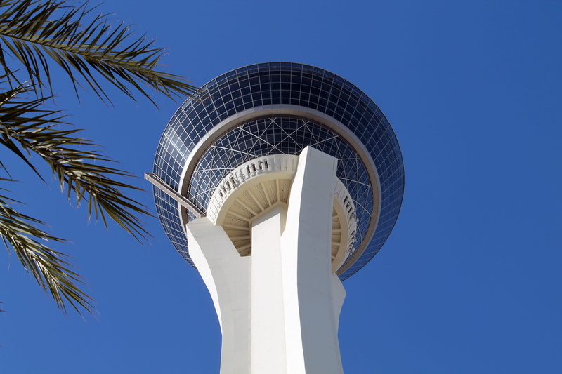 architecture, palm tree, stratosphere, white color, sky, 4K, las vegas, building, casino, built structure, tropical climate, outdoors, nature, sunny, clear sky