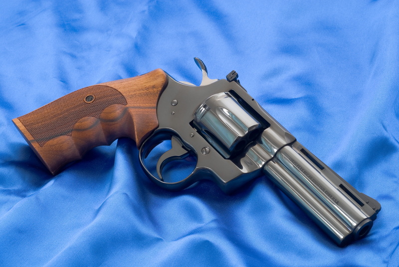 Python, communication, Revolver, aggression, textile, violence, weapon, backgrounds, warning sign, 357 Magnum, crime, social issues, bullet, Weapons, isolated