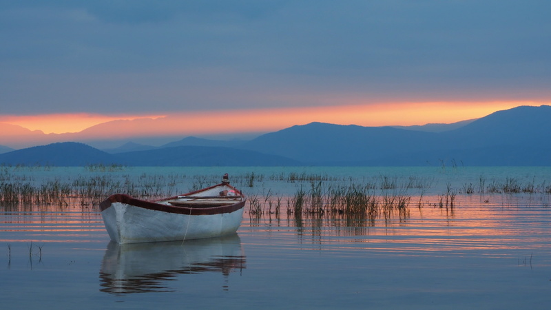 Turkey, Taurus Mountains, lake Beyşehir, lake, The Taurus mountains, mountains, Lake Beysehir, 2K, boat