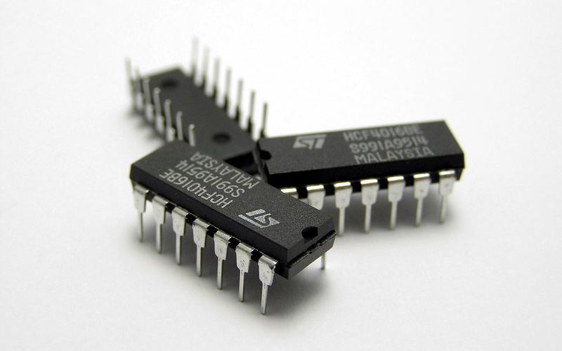 no people, cable, three, equipment, computer, data, indoors, electrical Component, black, white background, electricity, close-up, code, internet, chip