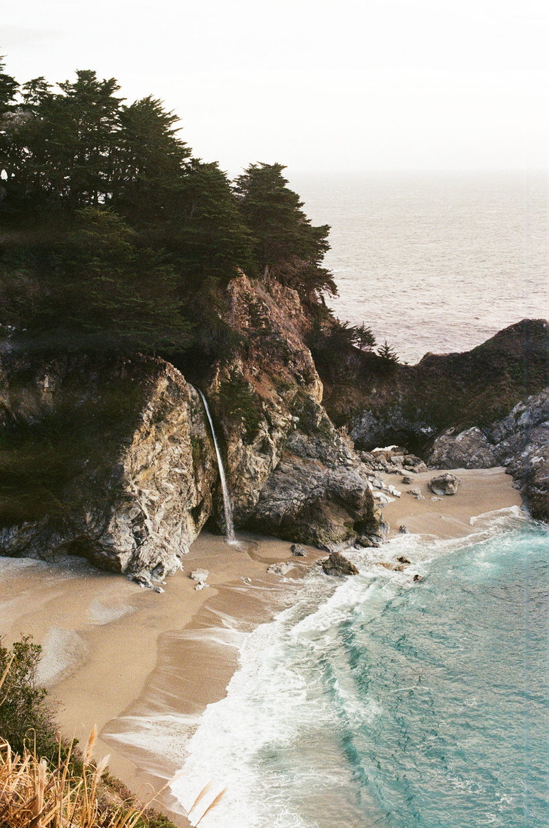 flowing, land, ocean, beside, flowing water, power in nature, wave, beauty in nature, mcway falls, day, forest, beach, sea, mountain, sport, tree, 2K