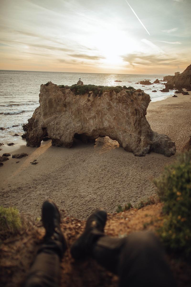 near, sky, coast, cliff, malibu, animal, 5K, low section, promontory, horizon over water, tranquility, tranquil scene, outdoors, sand, nature, rock, human