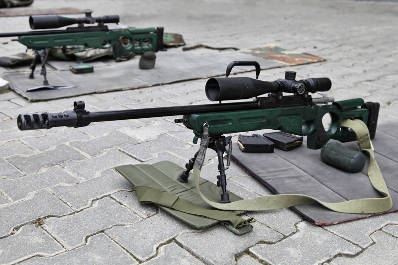 cannon, machine Gun, close-up, handgun, no people, aiming, aggression, nature, armed Forces, still life, fighting, weapon, outdoors, army, infantry, awp