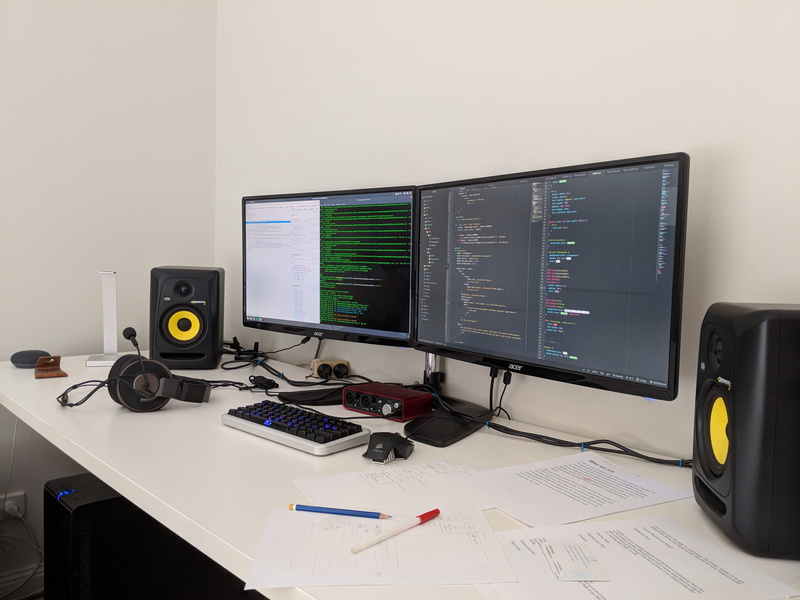 indoors, no people, 4K, technology, music, business, computer monitor, computer, desktop pc, programming, internet, wireless technology, equipment, coding