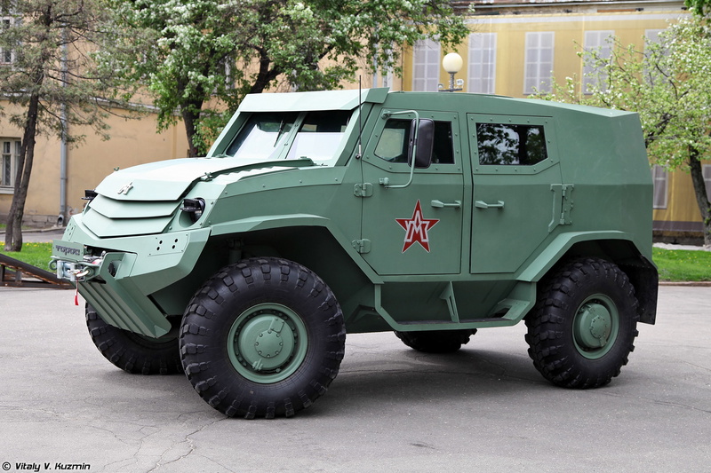 military, armored, star, toros, 4000x2667, 4K, 4x4, russia, basic, red, russian, vehicle, army, variant