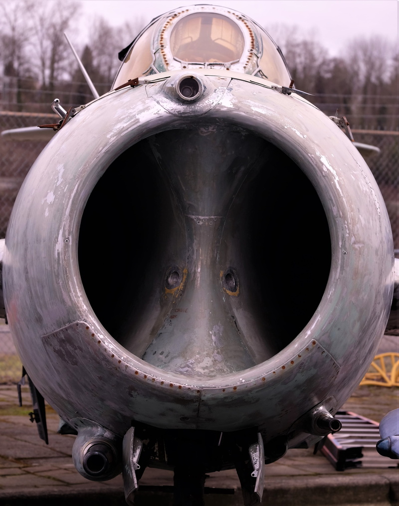 plane, travel, close-up, old, focus on foreground, 4K, air vehicle, safety, motor, gray, outdoors, airplane, spaceship, hole, airport, standing, nature