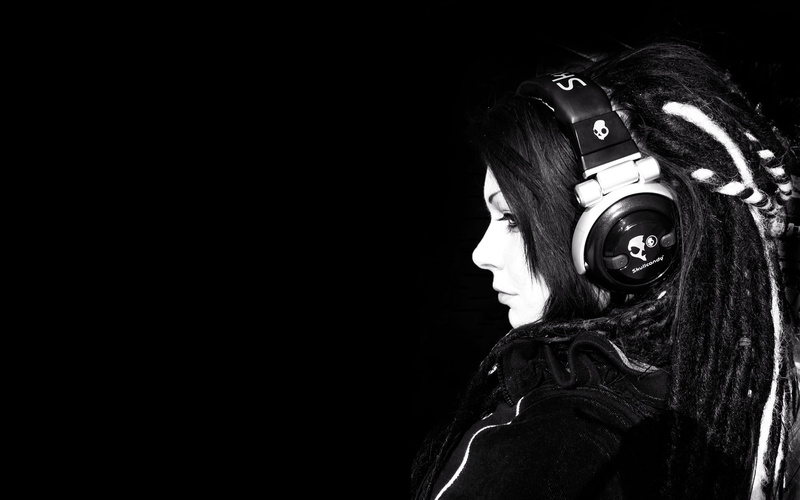 dreadlocks, black background, young women, monochrome, portrait, copy space, Skullcandy, looking at camera, top, real people, black, dark, leisure activity