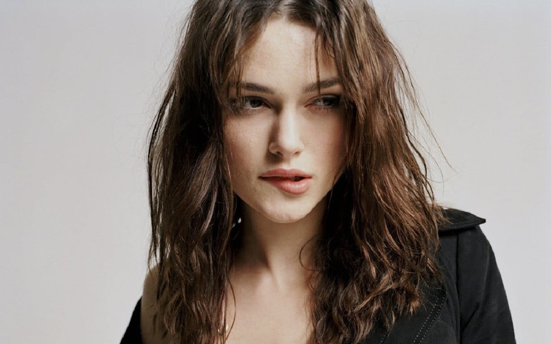 bitting, hair, black, adult, front view, looking at camera, contemplation, Keira Knightley, young adult, top, lips, one person, young women, hairstyle