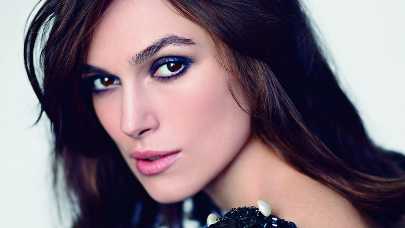 beauty, long hair, 1080P, brunette, one person, indoors, glamour, Keira Knightley, make-up, hair, hairstyle, beautiful people, brown eyes, body part, close-up