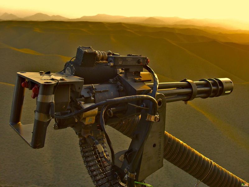 2K, M134 Minigun, Weapons