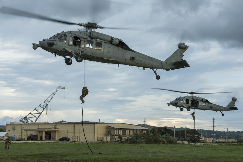 built structure, day, Sikorsky SH-60 Seahawk, airplane, transportation, air vehicle, 1080P, army, flying, mid-air, government, mode of transportation