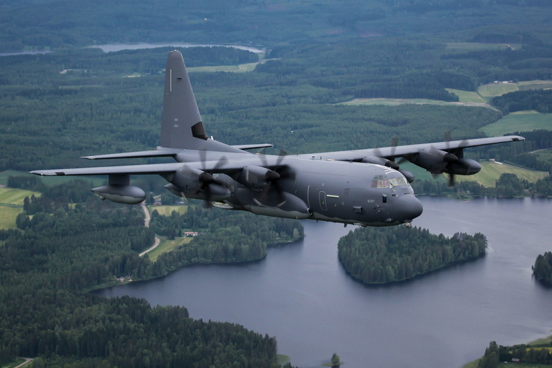 day, side view, Warplane, nature, plane, water, Military Transport Aircraft, arrival, air force, on the move, tree, outdoors, no people, air vehicle, Aircraft
