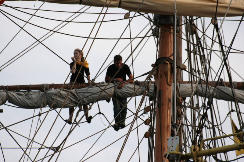 clouds, teamwork, romance, occupation, casual clothing, adventure, sailor, connection, togetherness, Mast, grey sky, yacht, boy, two people, silhouette of people