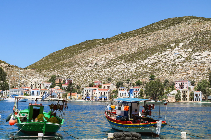 vacation, crowd, destination, travel destinations, mountain, mediterranean, architecture, shore, seascape, greek, boat, building, travel, mode of transportation