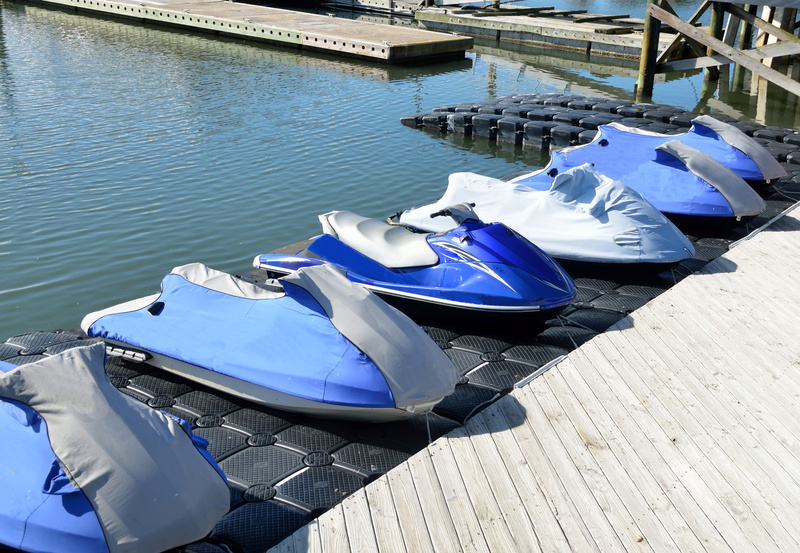 wood - material, absence, transport, lake, rental, moored, mode of transportation, rowboat, wood, sport, no people, high angle view, jetski, boat, vacation