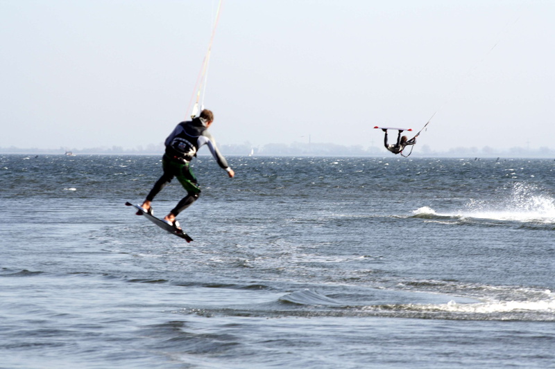 sky, outdoors, sea, kiteboarding, nature, wave, motion, double jump, adventure, waterfront, horizon over water, men, leisure activity, full length, baltic sea