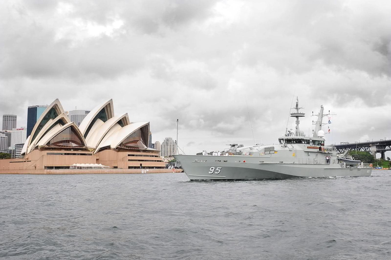 720P, vehicle, Sydney, warship, Sydney Opera House, military, Australia