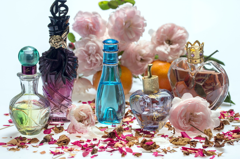 plant, flowering plant, indoors, rose petals, beside, freshness, glass - material, perfume bottles, beauty Product, multi colored, bottle, flower, fragility